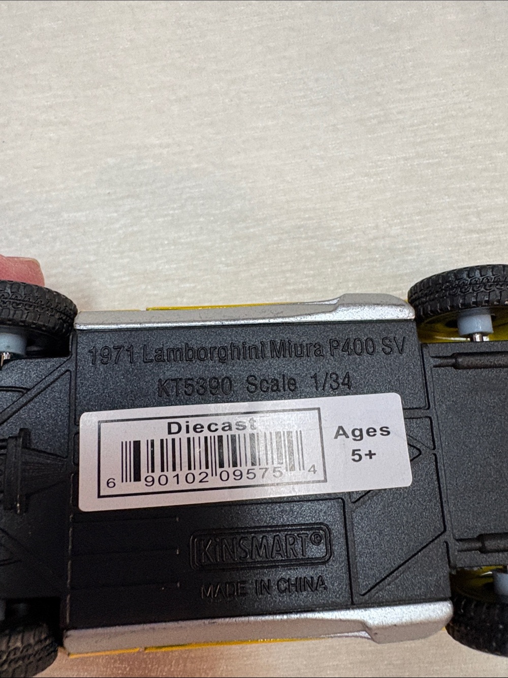 Lamborghini Miura 1971 P400 Model 1:34 - brand new - Picture 11 of 12